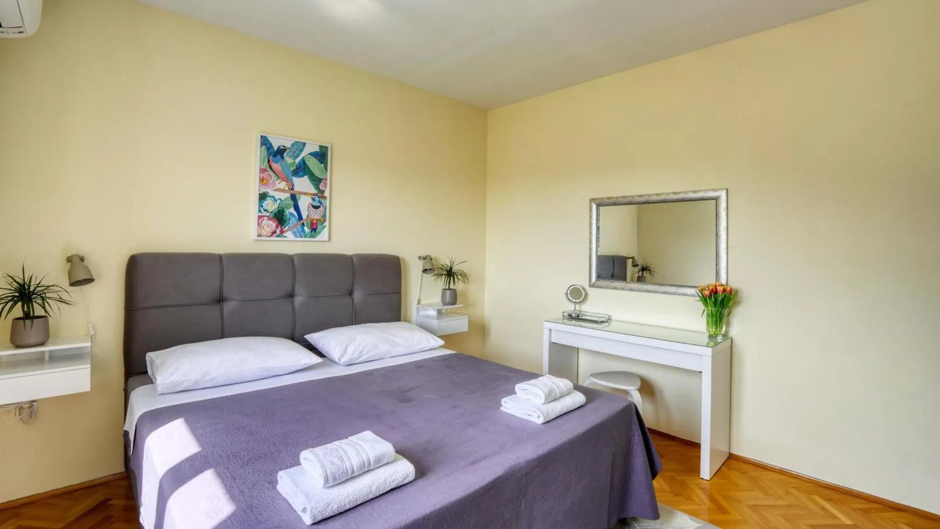 Apartmani Ana 10 Min. Hoda Od Centra Trogira 0*, Trogir