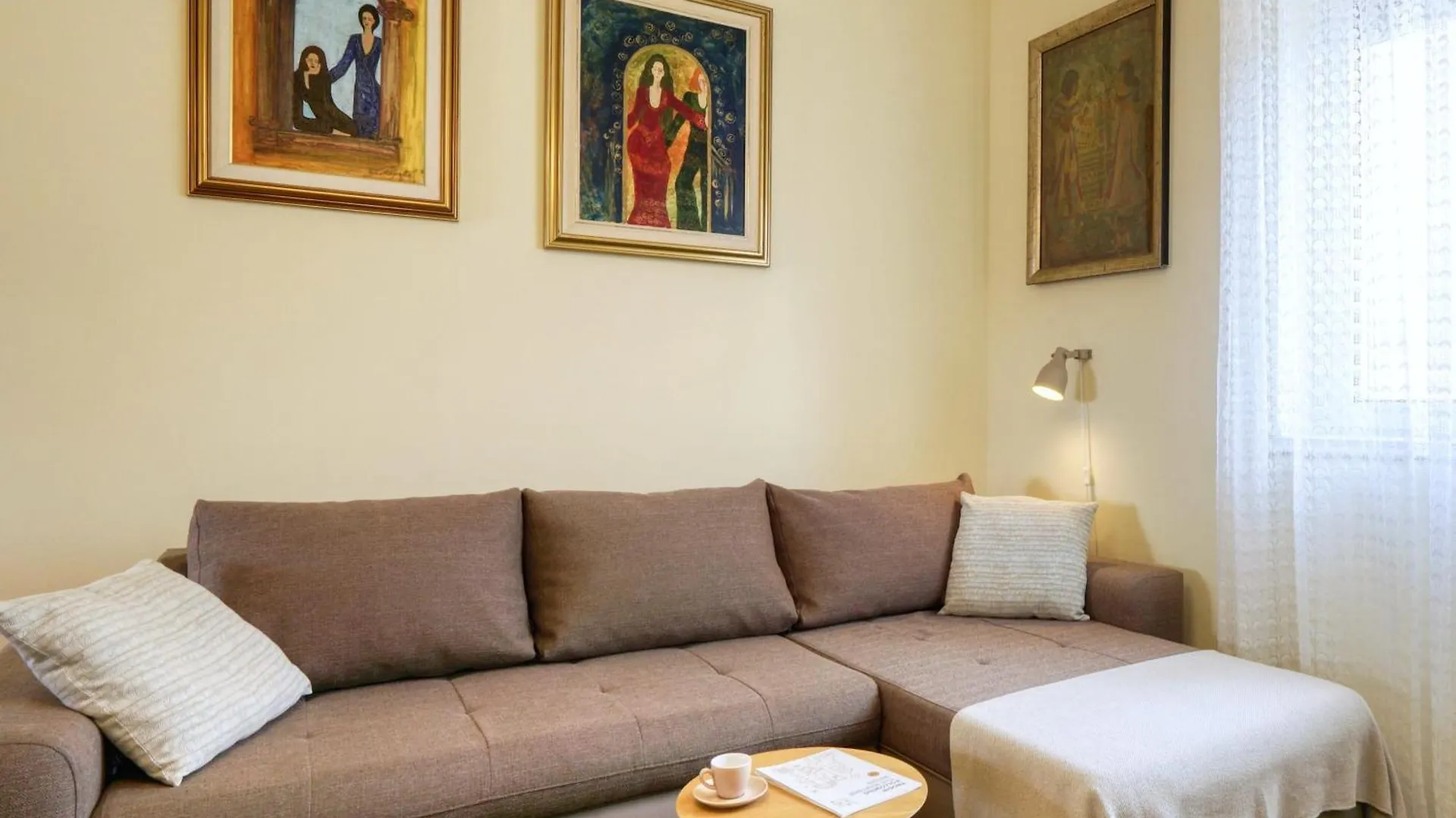 Apartment Apartmani Ana 10 Min. Hoda Od Centra Trogira Croatia