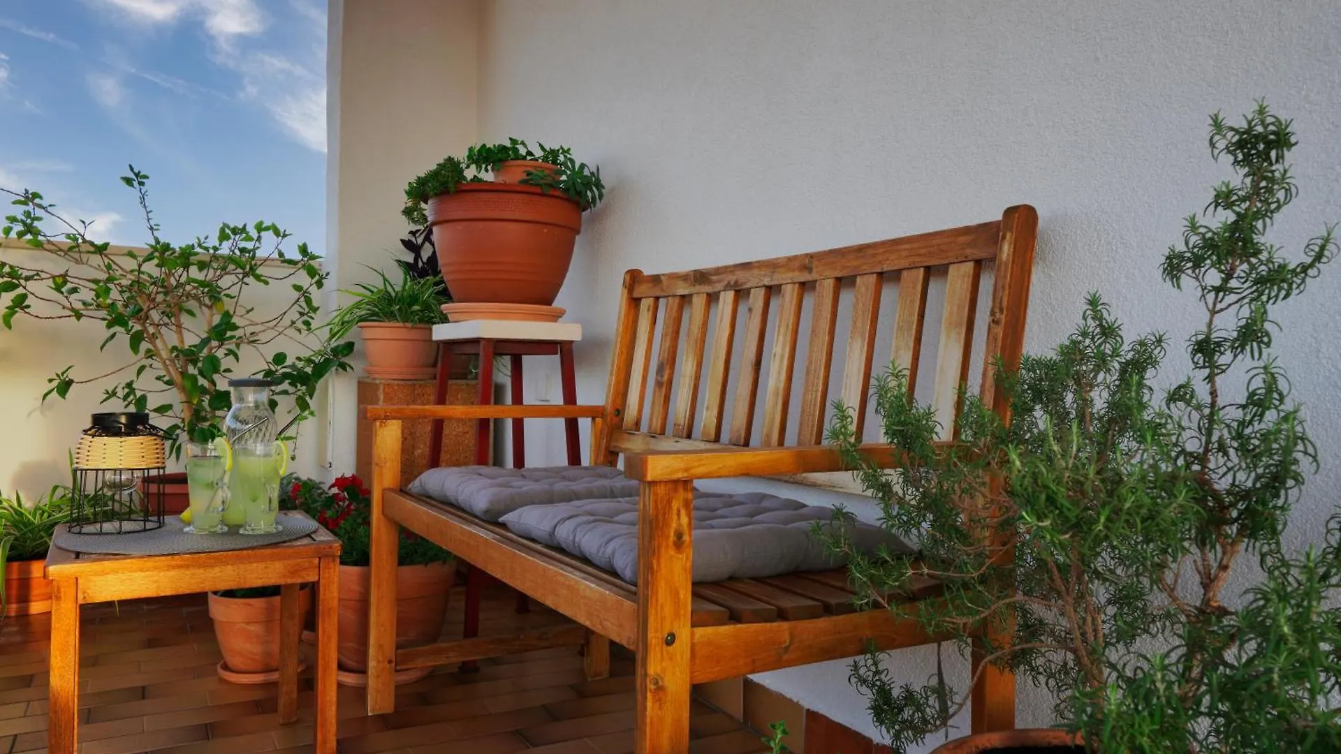 Apartmani Ana 10 Min. Hoda Od Centra Trogira contacts